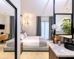 Room image #9 at Athens Ivy Suites